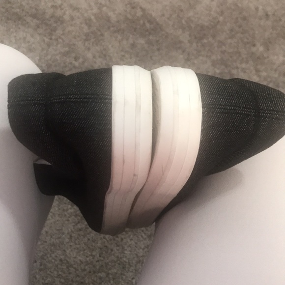 Comfort view black denim sneakers LIKE NEW size 12 - Picture 3 of 3